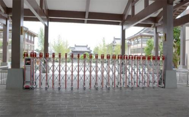 學校前門伸縮門 學校前門伸縮門